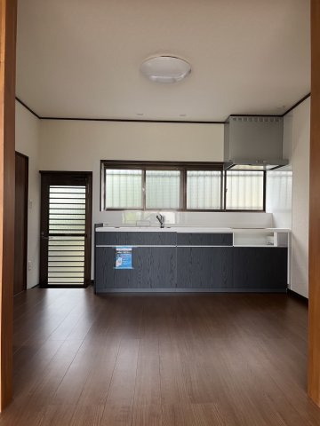 【キッチン】 | 【リフォーム済み】中山町金沢　中古戸建 | グレーのシンプルなキッチンです♪