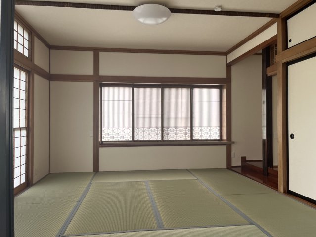 【和室】 | 【リフォーム済み】中山町金沢　中古戸建 | 1階の8帖の和室です！
