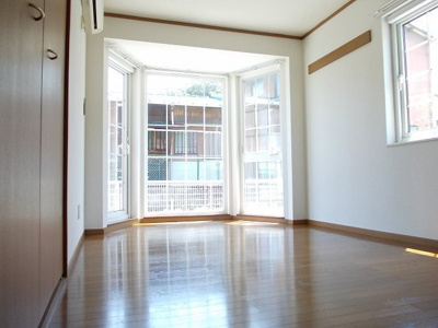 【洋室】 | オークレイコートⅡ | 明るい洋室です