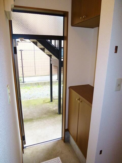 テクノハイツサトウの玄関