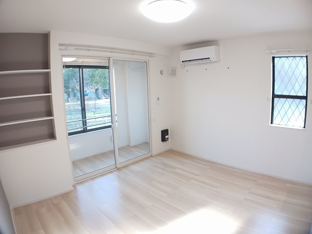 プレミアコート　上高津の居間・リビング|居室・リビング