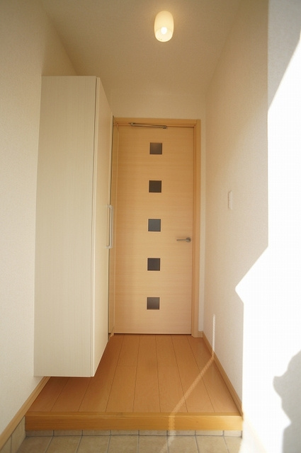 ファミーリアの玄関|玄関