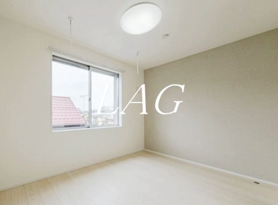 【居間・リビング】 | カインドネス相模原氷川町Ⅱ | 洋室のお部屋です。（同仕様設備です）