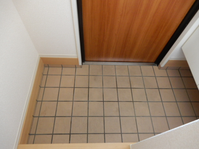 パークハイム向陽　B棟の玄関