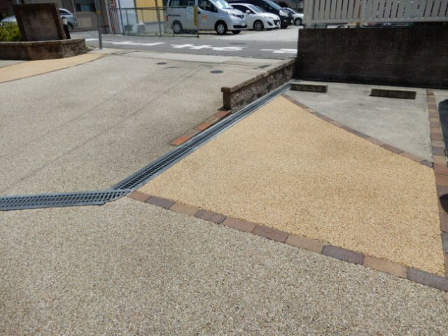 パークハイム向陽　B棟の駐車場