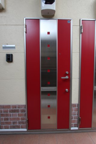 ユナイト 殿町セニョール・ド・ボンフィンのエントランス