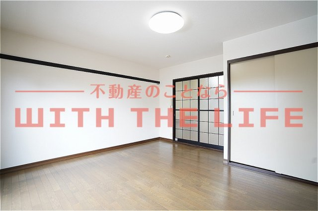 フレグランス諏訪野【キャッシュバック対象物件】の居間・リビング|ゆったり過ごせるリビングです