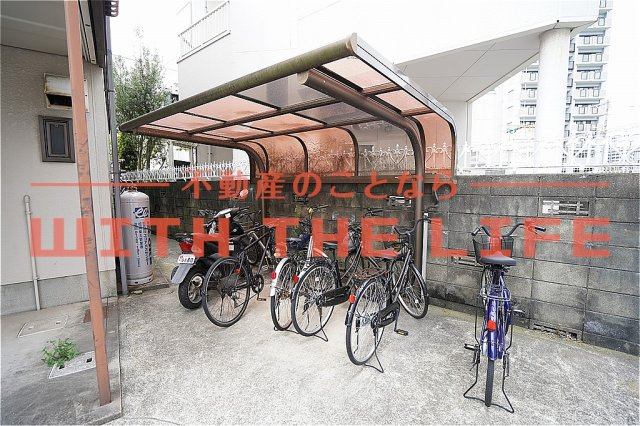 フレグランス諏訪野【キャッシュバック対象物件】のその他共用部分|駐輪スペース完備です