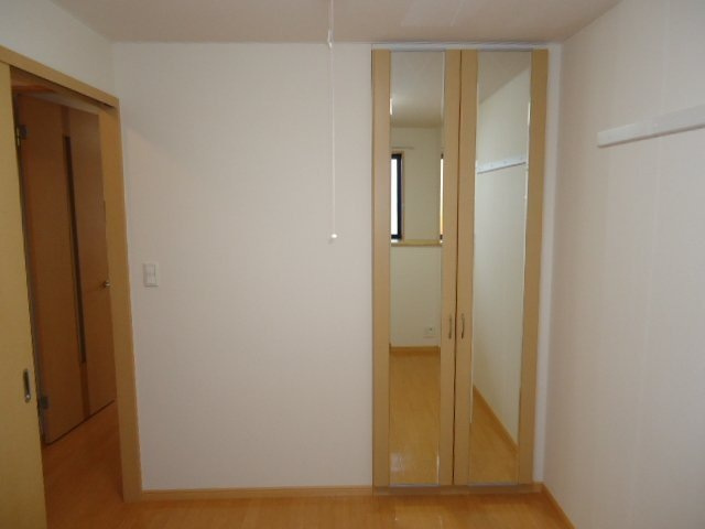 メルヴェールⅡの洋室|洋室（別室写真）