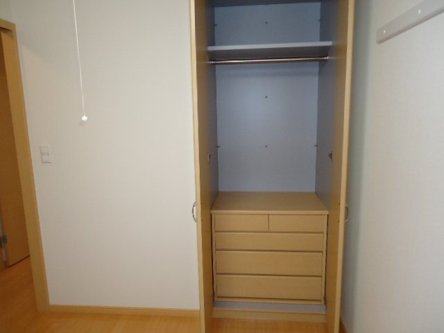 メルヴェールⅡの洋室|洋室収納（別室写真）