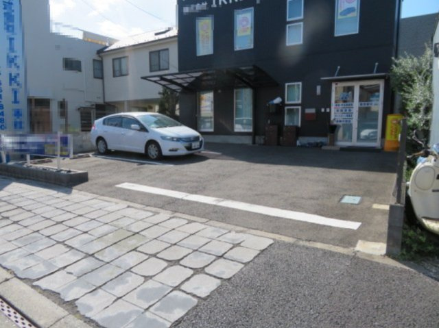 さいたま市北区東大成町１丁目の店舗事務所