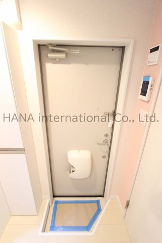 ユナイト江川ガルーダの杜の玄関