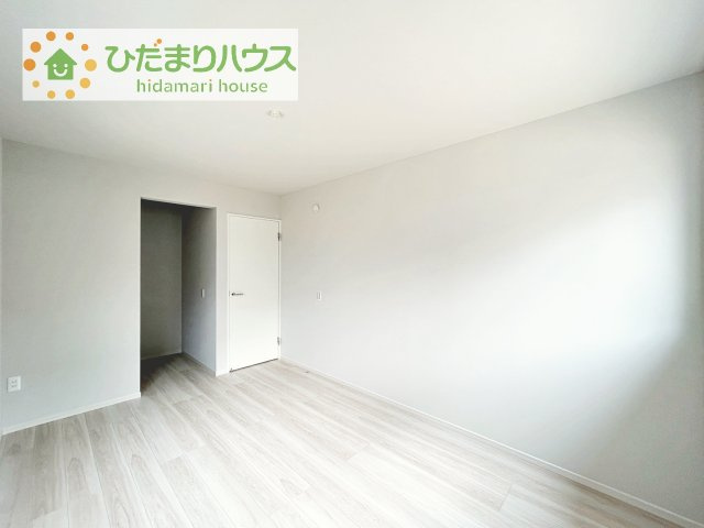 【寝室】 | つくば市古来1期　新築戸建　2号棟 | ゆとりのある主寝室！ご家族全員で寝れちゃいます♪