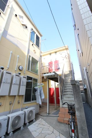 川崎エスパーニャのエントランス