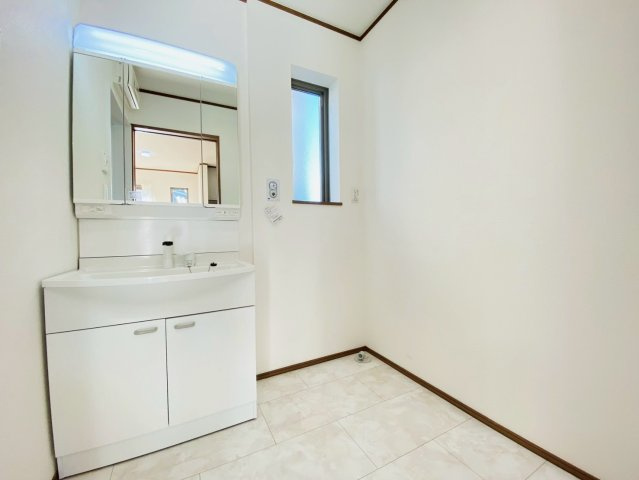 ハートフルタウン／北区龍田弓削１丁目／２号棟の独立洗面台