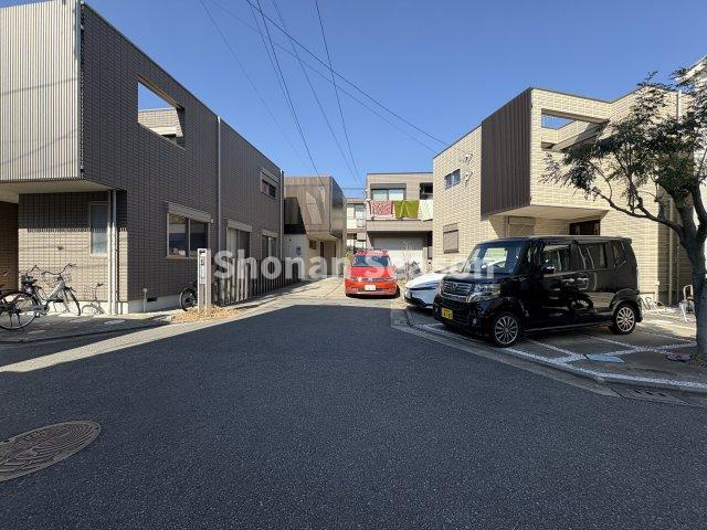 【周辺】 | 小・中学校近く、コンビニ（徒歩３分）暮らしやすさも魅力の一つ！！　
今こそ茅ヶ崎市エリアへお引越しを検討してみませんか♪