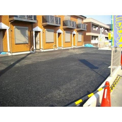 Ｒｉｖｅｒｓｉｄｅ　Ｈａｐｐｙ　ｏｎｅの駐車場