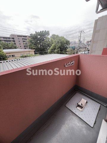 アルファコートのバルコニー|陽当たり良好なバルコニーです