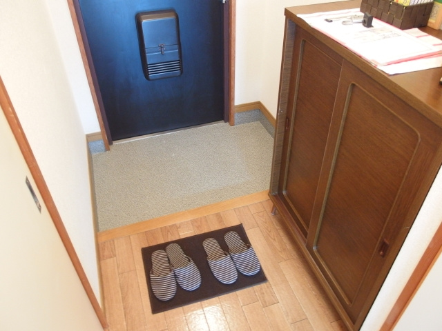 Ｗｉｎｇ１号館の玄関