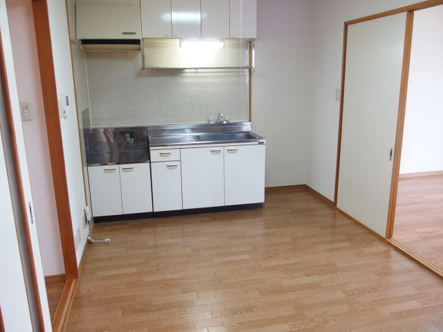 Ｗｉｎｇ１号館の居間・リビング