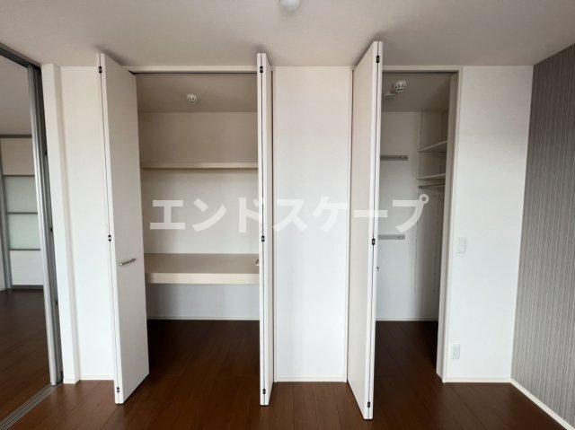 カラーズ ガーデンの収納|高崎、前橋のお部屋探しはエンドスケープまで！お客様の理想お聞かせ下さい♪