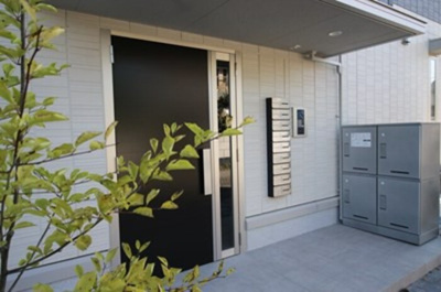 【エントランス】 | アヴニールプラス | エントランス・オートロック・宅配ボックス
