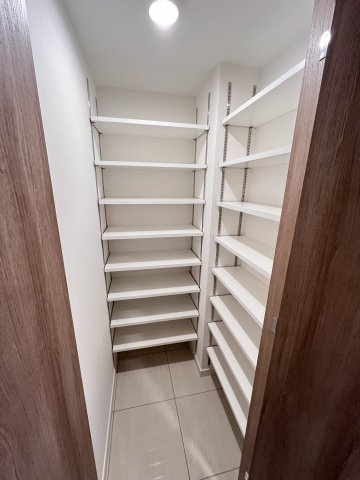 大阪市旭区森小路１丁目の賃貸マンションの玄関