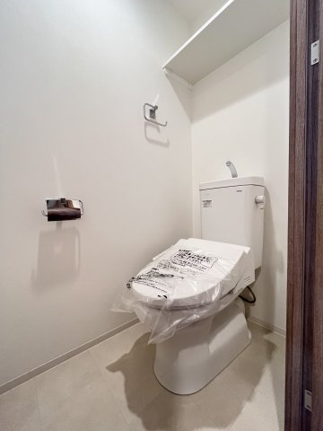 大阪市旭区森小路１丁目の賃貸マンションのトイレ