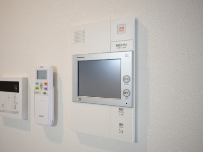 【セキュリティ】 | Alivis緑橋 | モニター付きインターホンです