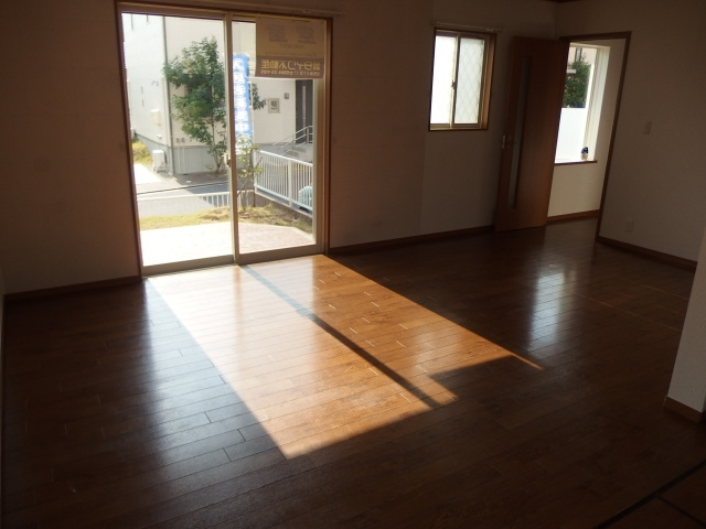 Ｒｏｃｋｙ　Ｍｏｏｎ　Ｈｉｌｌｓ　Ｂ棟の居間・リビング