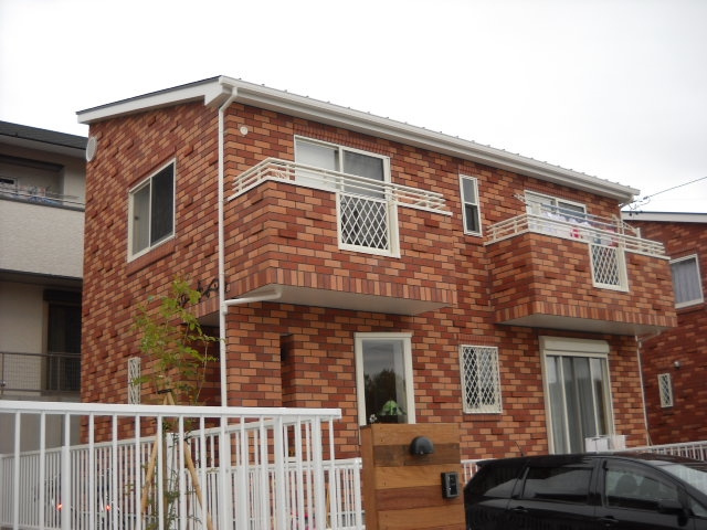 Ｒｏｃｋｙ　Ｍｏｏｎ　Ｈｉｌｌｓ　Ｂ棟の外観