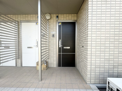 【エントランス】 | グラン・ヴィラージュ Ｅａｓｔ | エントランス