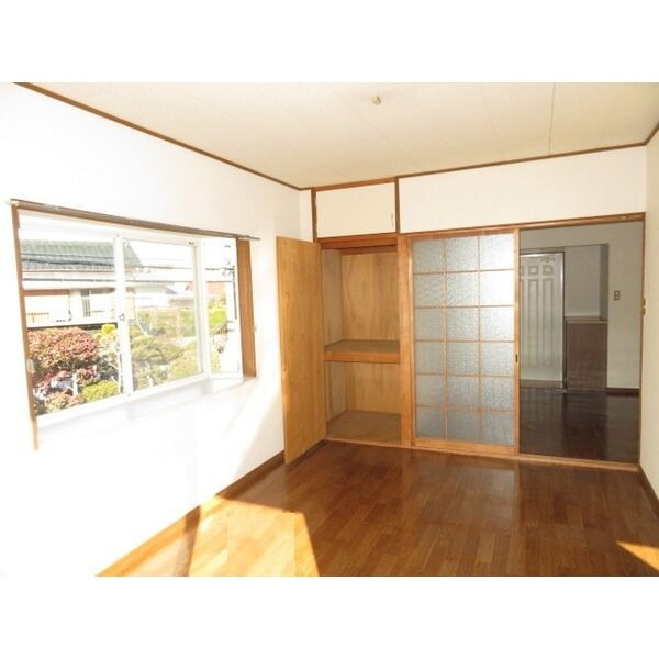 エルディム上地の居間・リビング