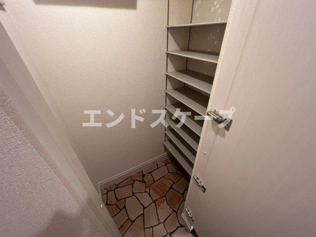 ケントAの玄関|高崎、前橋、伊勢崎エリアのお部屋探しはエンドスケープまで！お客様の理想お聞かせ下さい♪