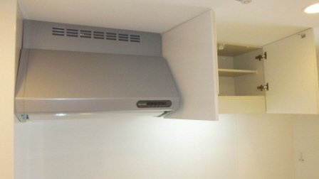 リブリ・ＭＩＹＡＢＩの設備|上記に換気扇・棚付いています