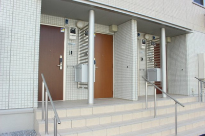 【エントランス】 | コートヤードＦ | エントランス