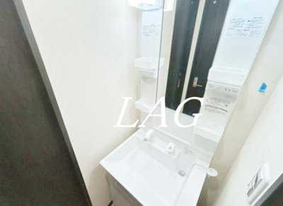 【洗面所】 | クイーンコンシェル | 洗面台です。