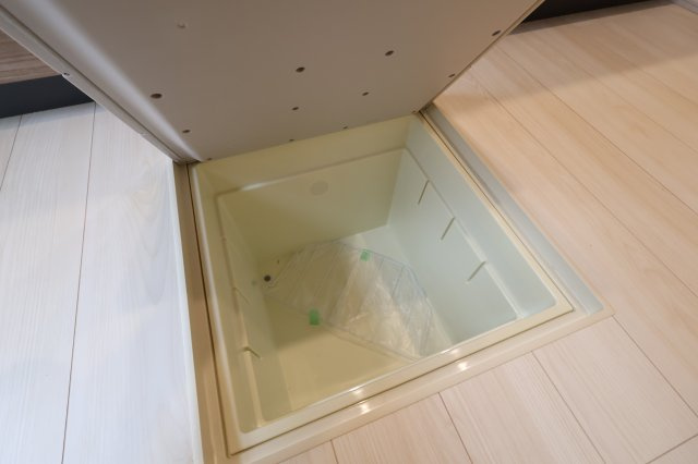 《仲介手数料無料》大宮区堀の内町２丁目103-1(4号棟)新築一戸建てブルーミングガーデンのキッチン|2025年11月9日 11:45 雨