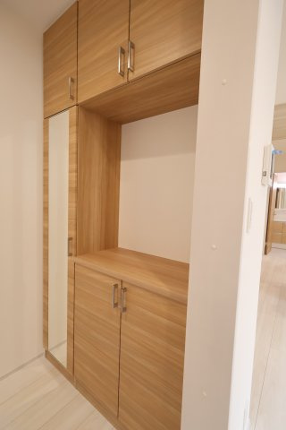 【玄関】 | 《仲介手数料無料》大宮区堀の内町２丁目103-1(4号棟)新築一戸建てブルーミングガーデン | 2025年11月9日 11:45 雨