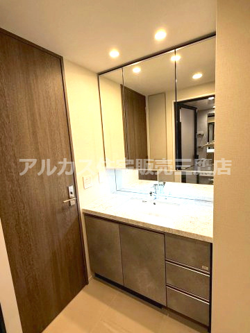 クレヴィア新宿中落合ＥＡＳＴ の独立洗面台