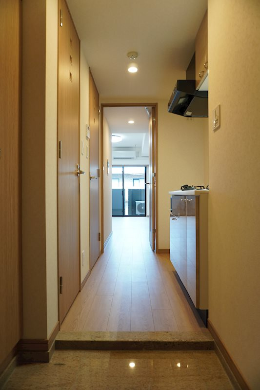 ルーブル川崎中丸子参番館の玄関