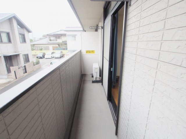 ラスター中筋のバルコニー
