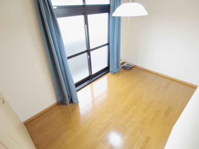 ラスター中筋の寝室