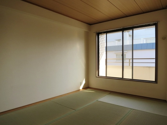 パレッヂ新小岩の和室|畳が落ち着く和室です(*^_^*)