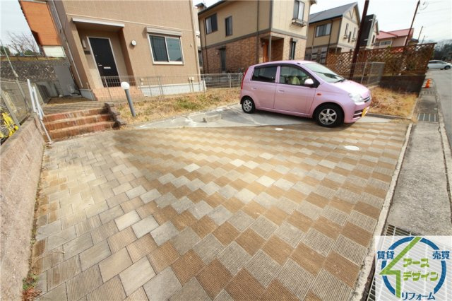 柚垣様戸建借家Ⅲの駐車場