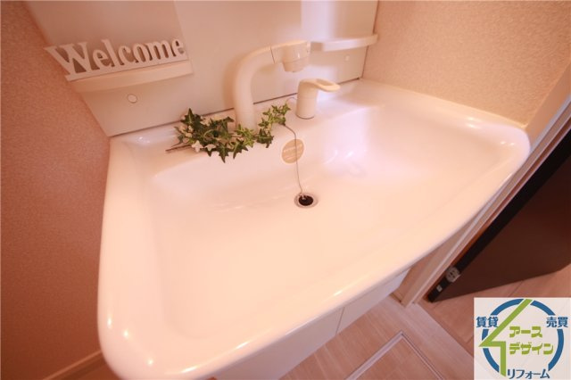 柚垣様戸建借家Ⅲの独立洗面台