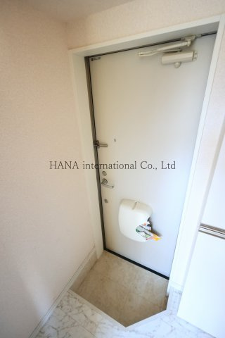 ユナイト新横浜トーマス・グラバーの玄関