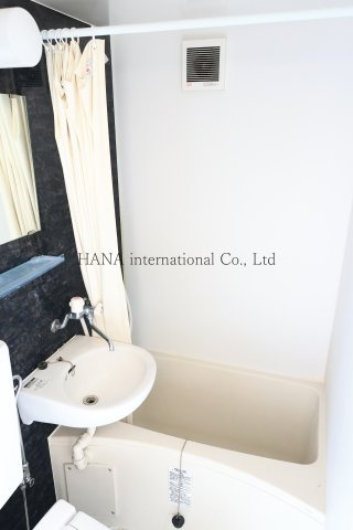 ユナイト新横浜トーマス・グラバーの浴室