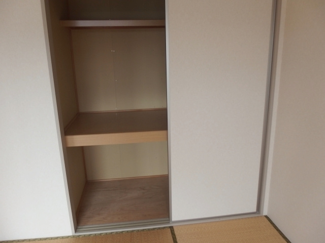 メゾン・ダリアＢの収納