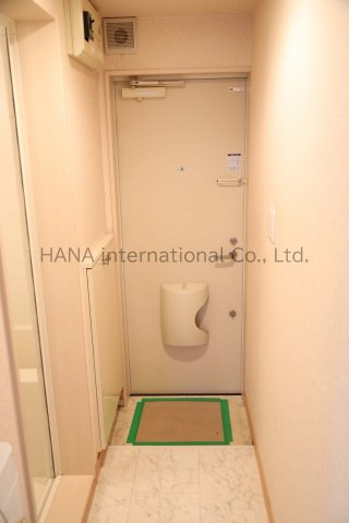 横浜市港北区小机町のアパートの玄関|同シリーズ物件の参考写真です。